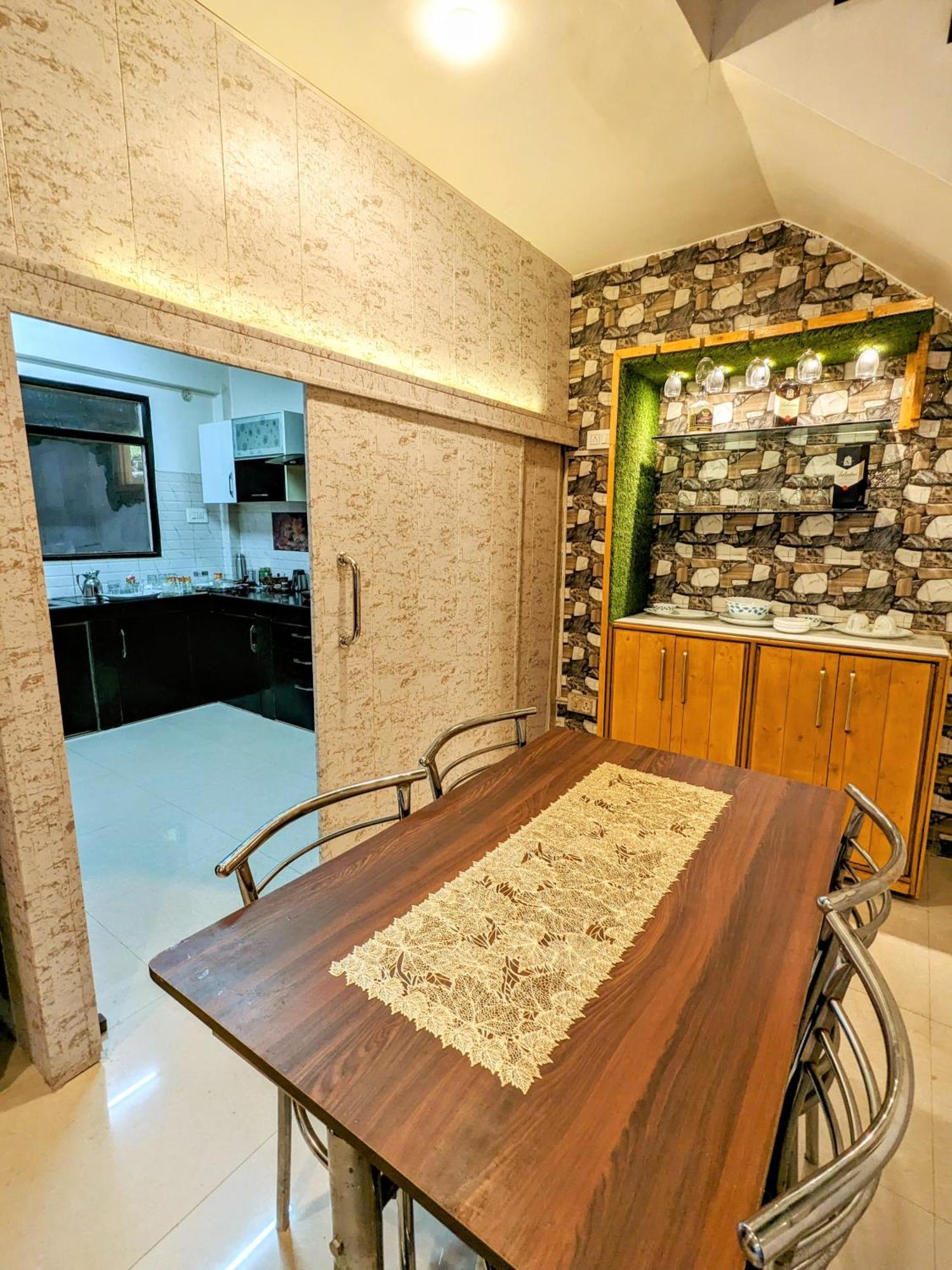 Kavi'S Vacation Homes - Sainj Exterior foto