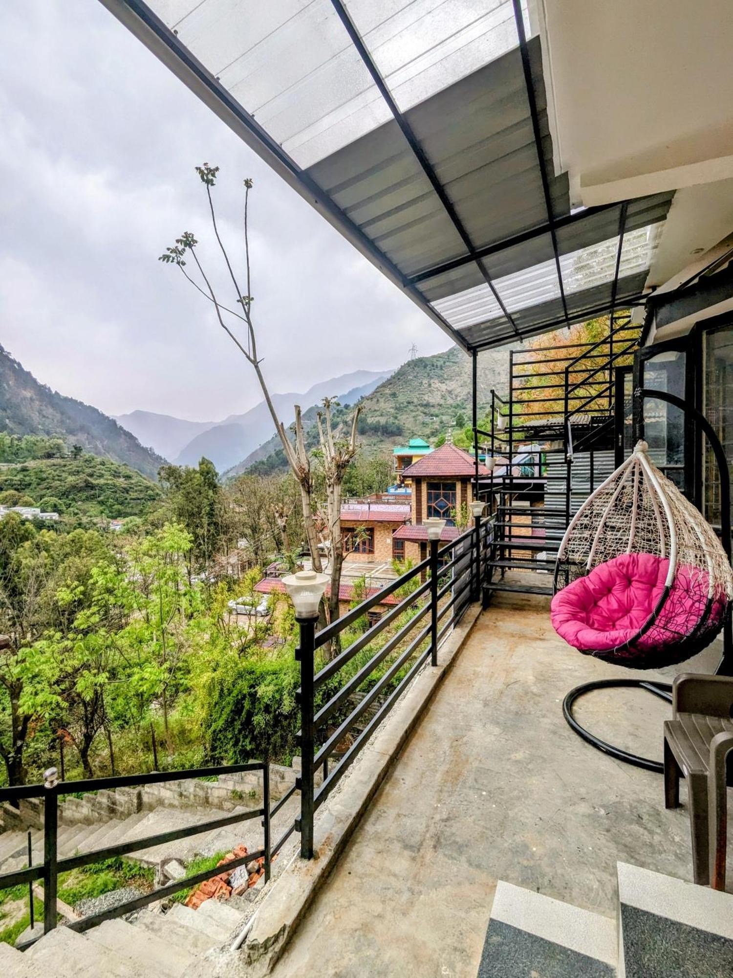 Kavi'S Vacation Homes - Sainj Exterior foto